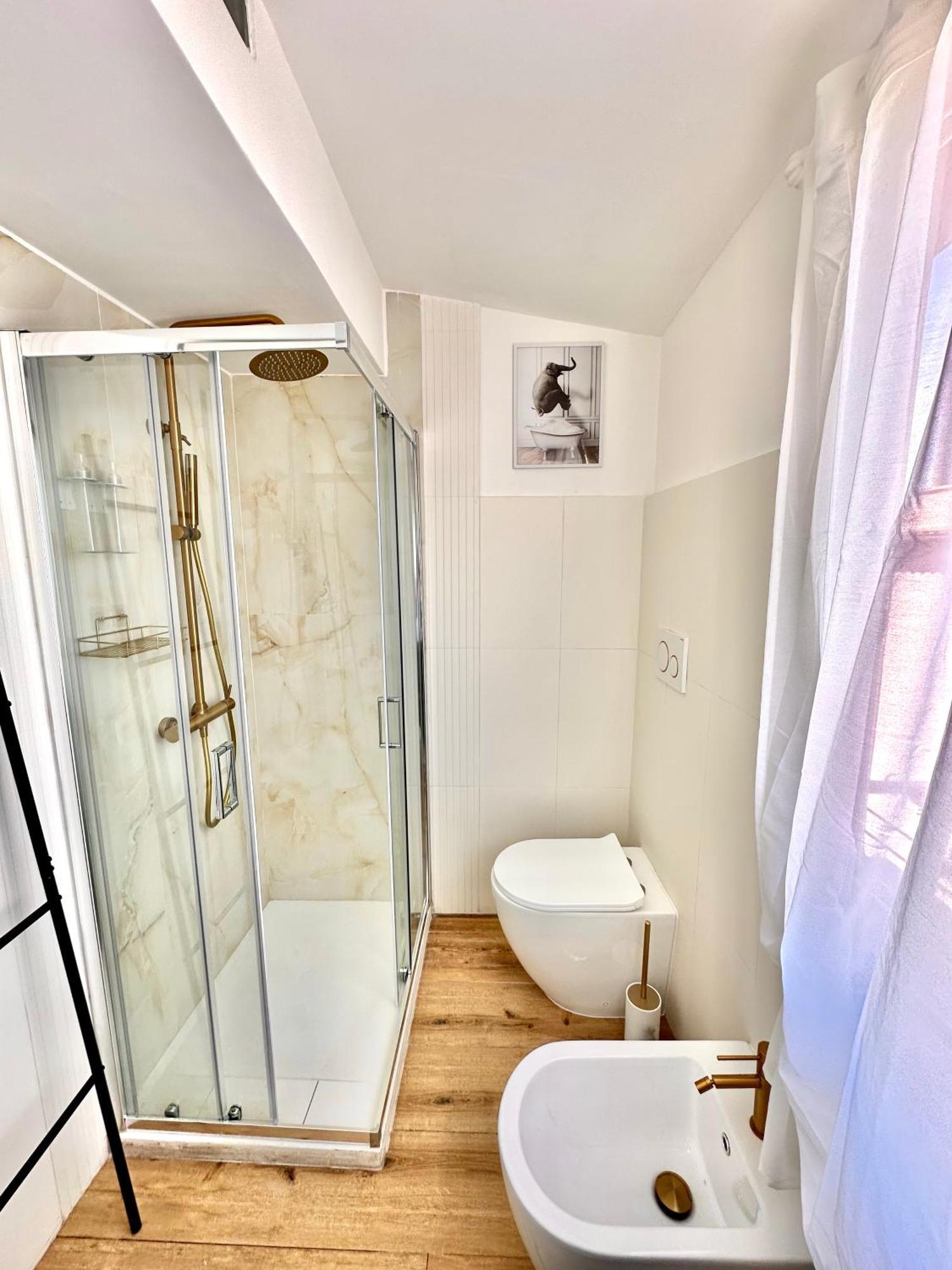 Domus Traiano - Port Apartment Civitavecchia Exteriör bild